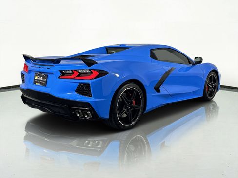 Used 2021 Chevrolet Corvette Stingray Convertible w/ Z51 Performance Package image 8