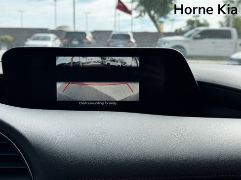 Used 2022 MAZDA MAZDA3 s image 22