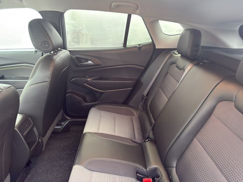 Certified 2024 Chevrolet Trax LT w/ Driver Confidence Package FWD image 32