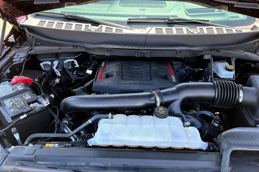 Used 2025 Ford F150 Raptor AWD/4WD image 31