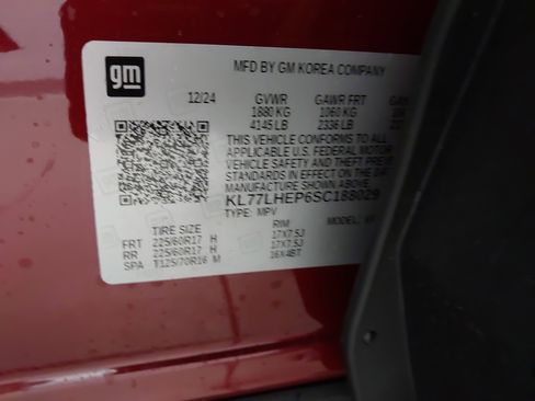 Used 2025 Chevrolet Trax LT w/ Driver Confidence Package image 34