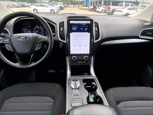 Used 2024 Ford Edge SE w/ Black Appearance Package AWD/4WD image 13