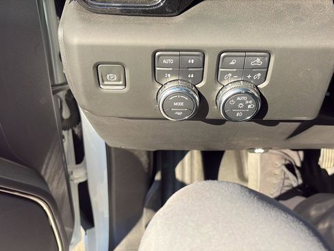 Used 2023 GMC Sierra 1500 AT4 w/ AT4 Premium Package image 15