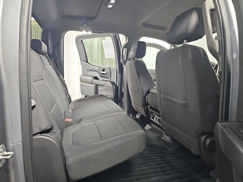 Used 2022 Chevrolet Silverado 1500 LT AWD/4WD image 14