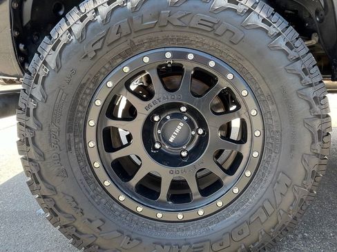 Used 2015 Toyota Tundra SR5 w/ TRD Off Road Package AWD/4WD image 14