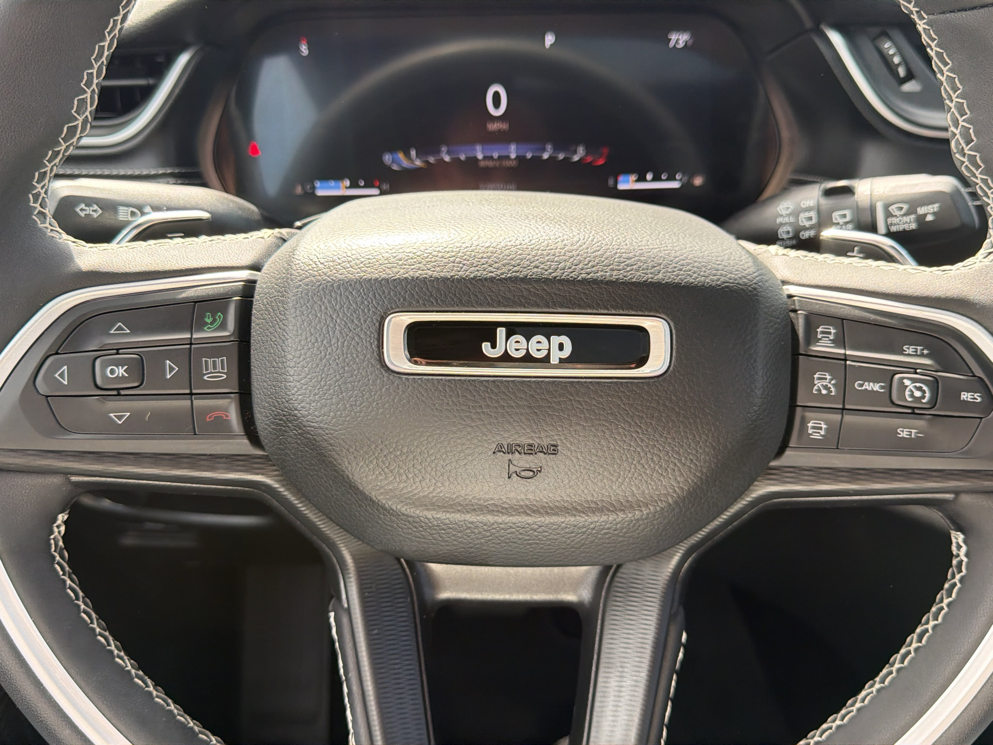 Used 2023 Jeep Grand Cherokee Altitude AWD/4WD image 25