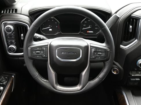 Used 2020 GMC Sierra 2500 Denali w/ Denali Ultimate Package image 15