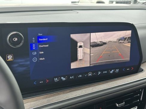 New 2026 Chevrolet Suburban High Country image 10