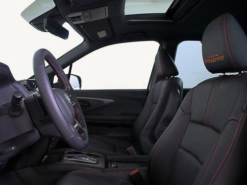 Used 2023 Honda Passport TrailSport image 22