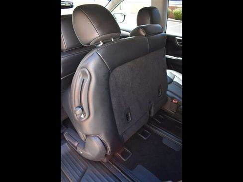 Used 2017 Nissan Pathfinder SL FWD image 26