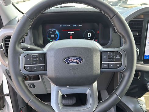 Used 2025 Ford F150 Lightning XLT AWD/4WD image 20
