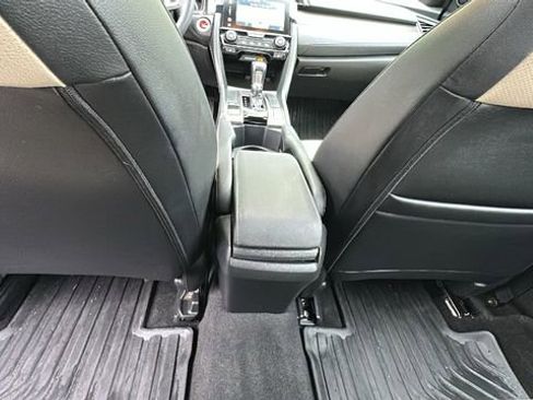 Used 2017 Honda Civic EX-L image 29