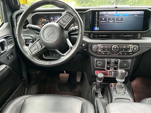 Used 2024 Jeep Wrangler Unlimited Rubicon 392 AWD/4WD image 23