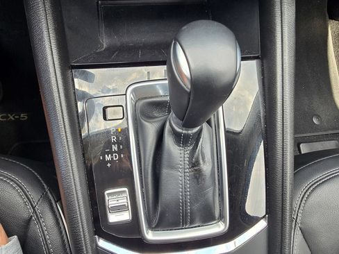 Used 2025 MAZDA CX-5 AWD 2.5 S w/ Preferred Package image 35