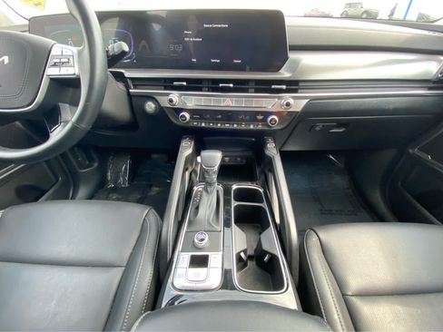 Used 2025 Kia Telluride S FWD image 30