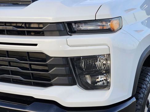 New 2026 Chevrolet Silverado 2500 Custom w/ Custom Value Package image 10