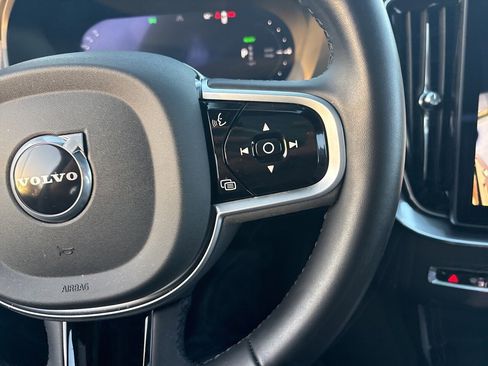 Certified 2025 Volvo XC90 T8 Ultra w/ Lounge Package image 27