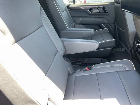 New 2026 GMC Yukon Elevation w/ Elevation Premium Package AWD/4WD image 23