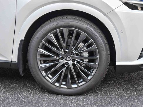 New 2026 Lexus RX 450h AWD image 10