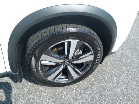 Used 2023 Nissan Rogue Platinum w/ Platinum Premium Package image 29