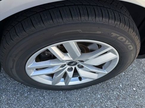 Used 2022 Audi Q5 2.0T Premium image 3