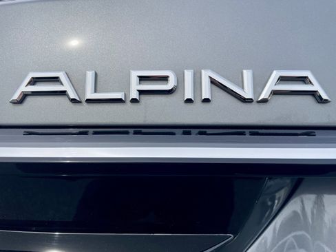 Used 2025 BMW ALPINA XB7 image 35