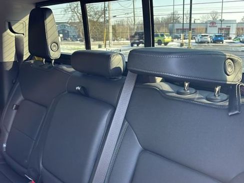 Used 2024 Chevrolet Silverado 1500 LT Trail Boss w/ LT Trail Boss Premium Package image 35