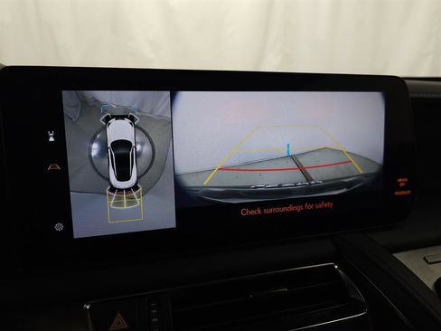 Certified 2024 Lexus LC 500 Coupe image 25