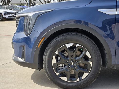 New 2025 Kia Sorento S w/ Panoramic Sunroof Package image 5