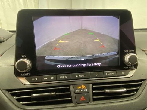 Used 2022 Nissan Altima 2.5 SR w/ Midnight Edition Package image 16