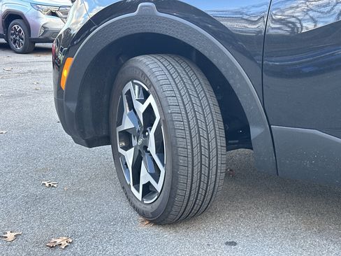 Used 2024 Hyundai Santa Cruz Limited image 6