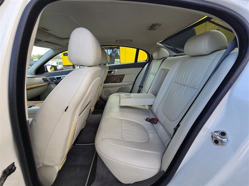 Used 2009 Jaguar XF Supercharged RWD image 18