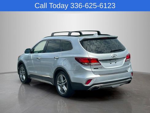Used 2017 Hyundai Santa Fe Limited FWD image 3