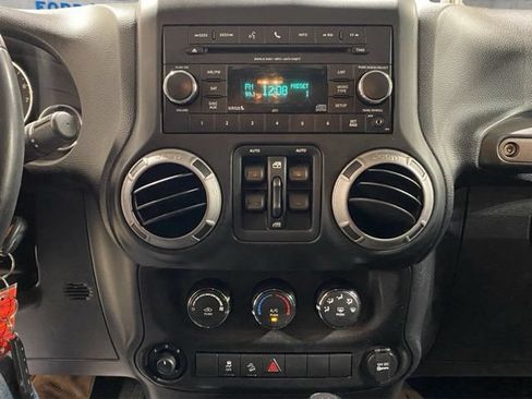 Used 2012 Jeep Wrangler Unlimited Sport w/ PWR Convenience Group AWD/4WD image 16