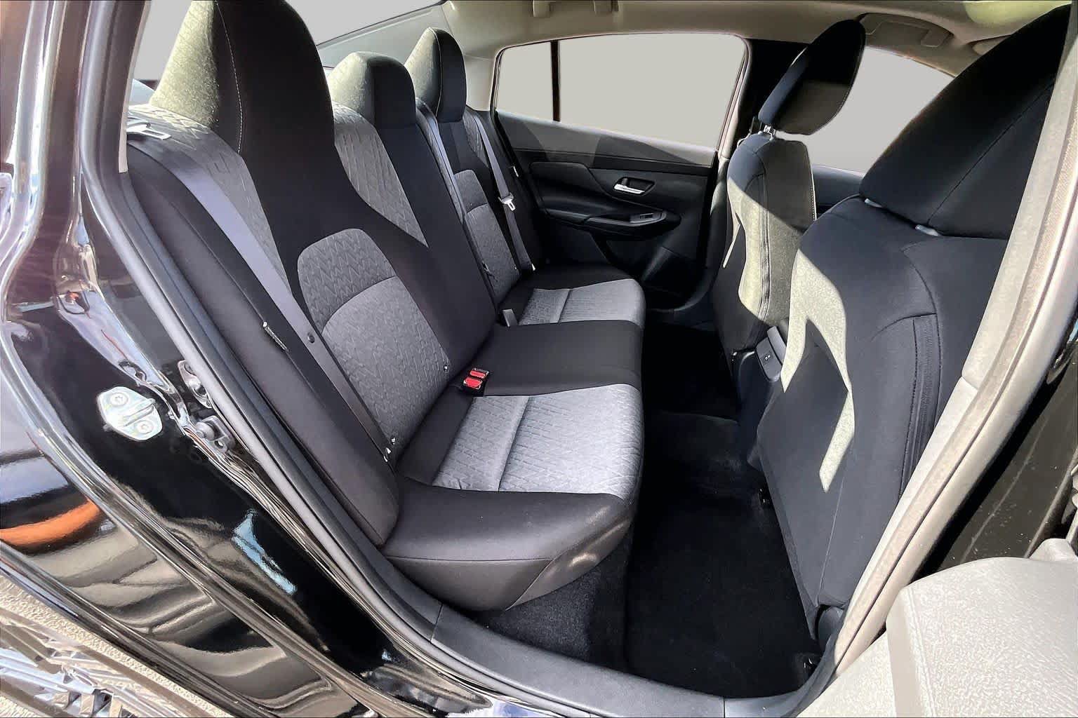 Used 2026 Nissan Sentra SV w/ SV Convenience Package FWD image 20