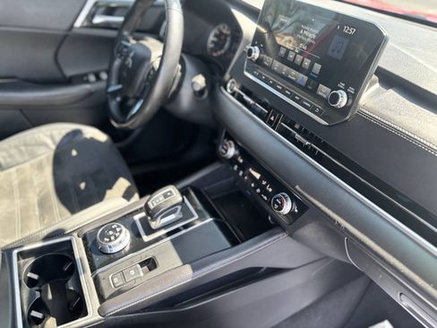 Used 2023 Mitsubishi Outlander SE FWD image 18