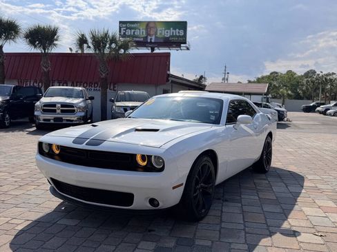 Used 2016 Dodge Challenger SXT Plus RWD image 10