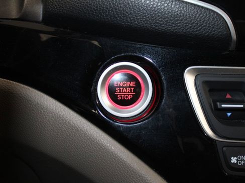 Used 2019 Honda Pilot Elite image 30