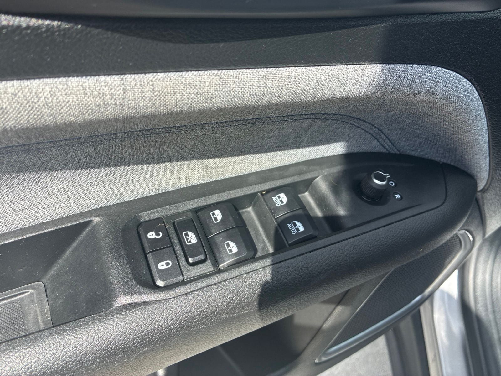 Used 2022 Jeep Compass Latitude w/ Convenience Group FWD image 18