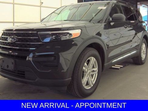 Used 2022 Ford Explorer XLT image 1