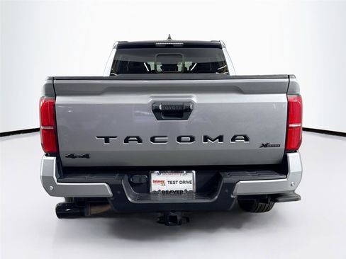 Certified 2024 Toyota Tacoma SR5 AWD/4WD image 12