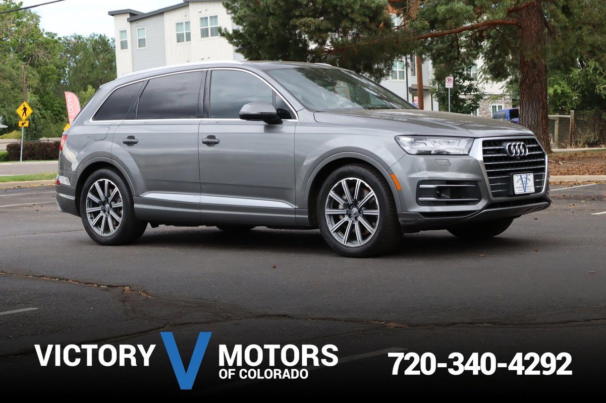 Used 2017 Audi Q7 3.0T Prestige AWD/4WD image 1