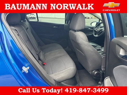 Used 2017 Chevrolet Cruze LT w/ Convenience Package FWD image 35