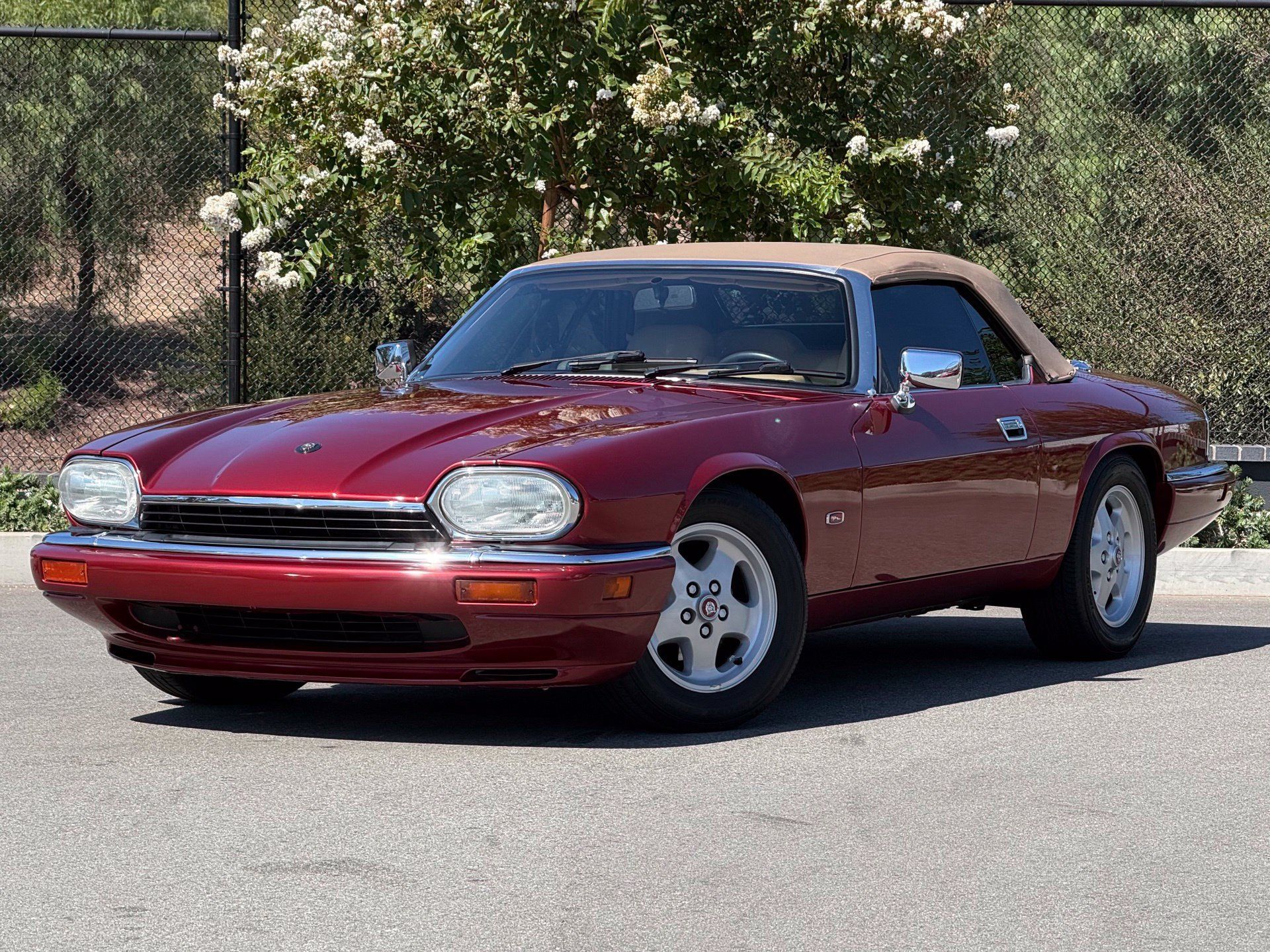 Used 1995 Jaguar XJS 4.0 Convertible RWD image 1