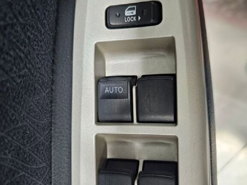 Used 2007 Toyota Yaris Sedan image 27