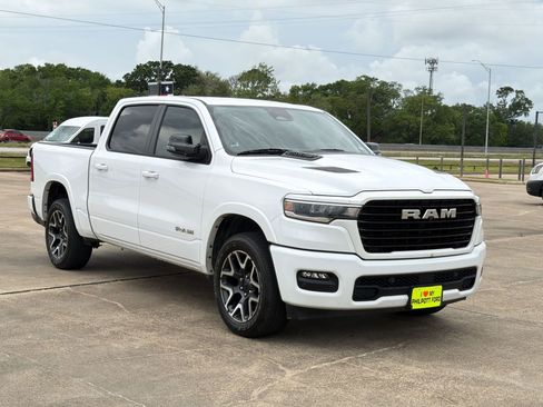 Used 2025 RAM 1500 Laramie w/ Sport Appearance Package image 7