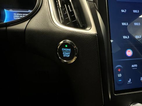 Used 2024 Ford Edge SEL AWD/4WD image 23