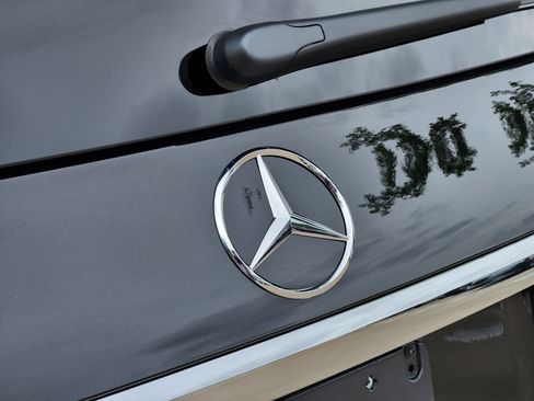 Used 2024 Mercedes-Benz GLS 580 4MATIC image 42