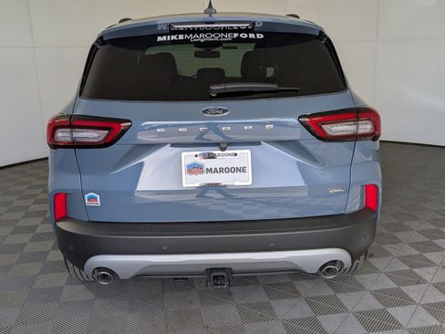 New 2025 Ford Escape SE w/ PHEV Premium Package image 6