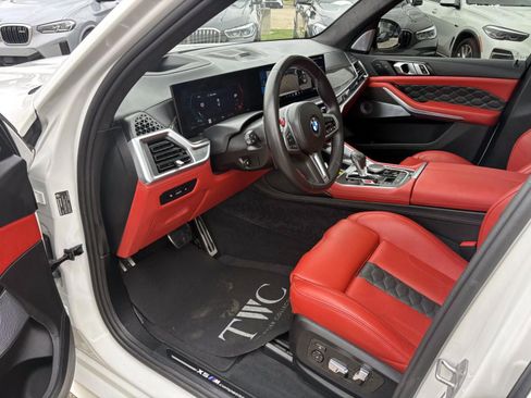 Used 2025 BMW X5 M Competition w/ Executive Package image 24